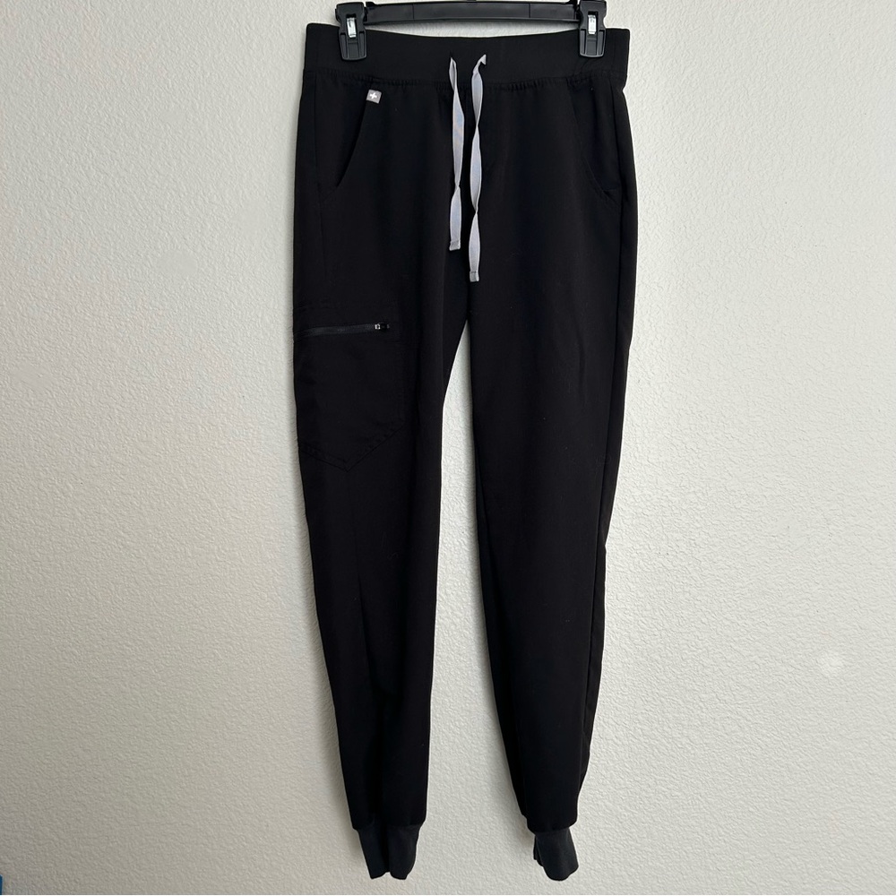 FIGS women's scrubs Zamora joggers technical collection
